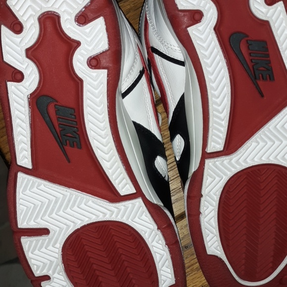 Shoes - Picture 4 of 5